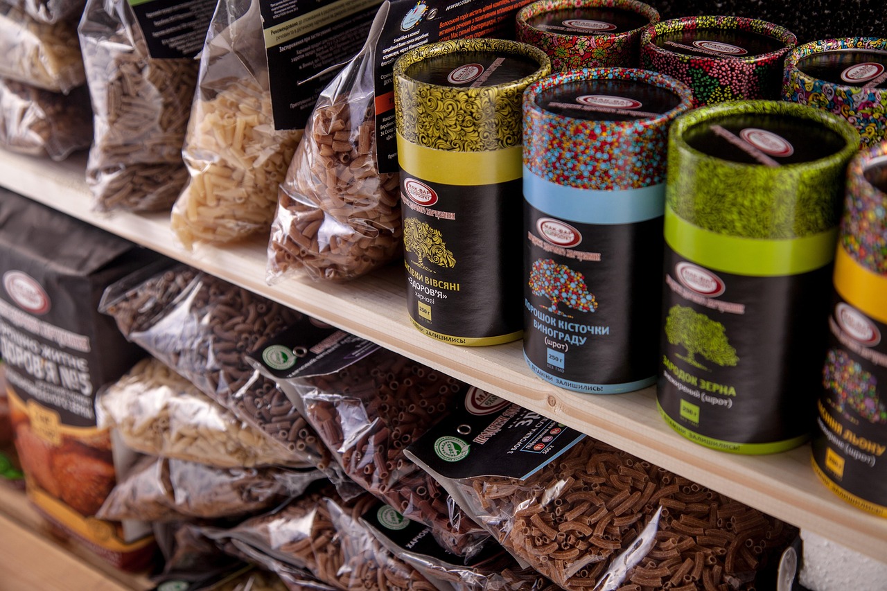 Magnetic grippers: which shelf edges they hold and which they will not